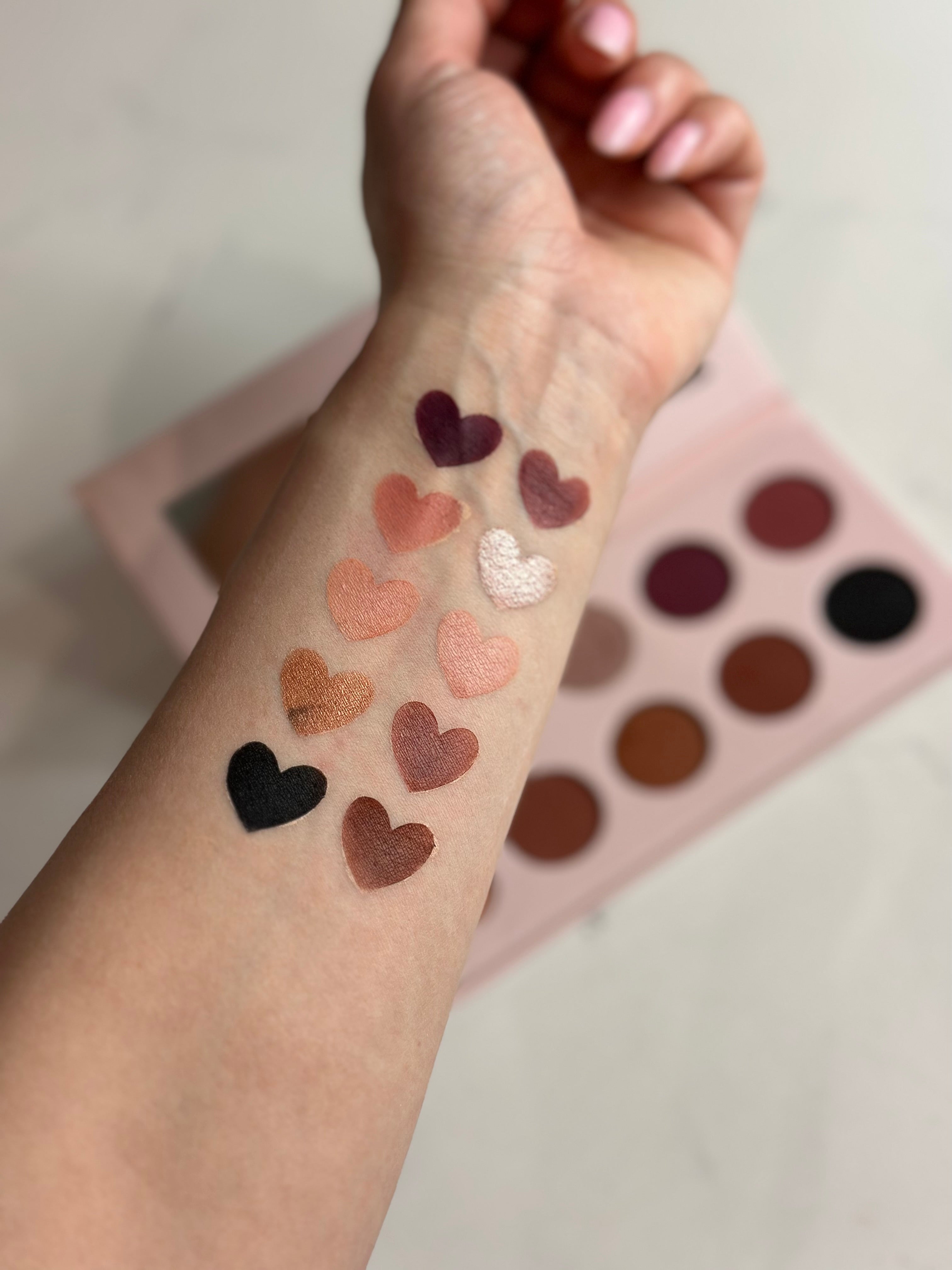 Essences Naturelles by MW - Eyeshadow Palette