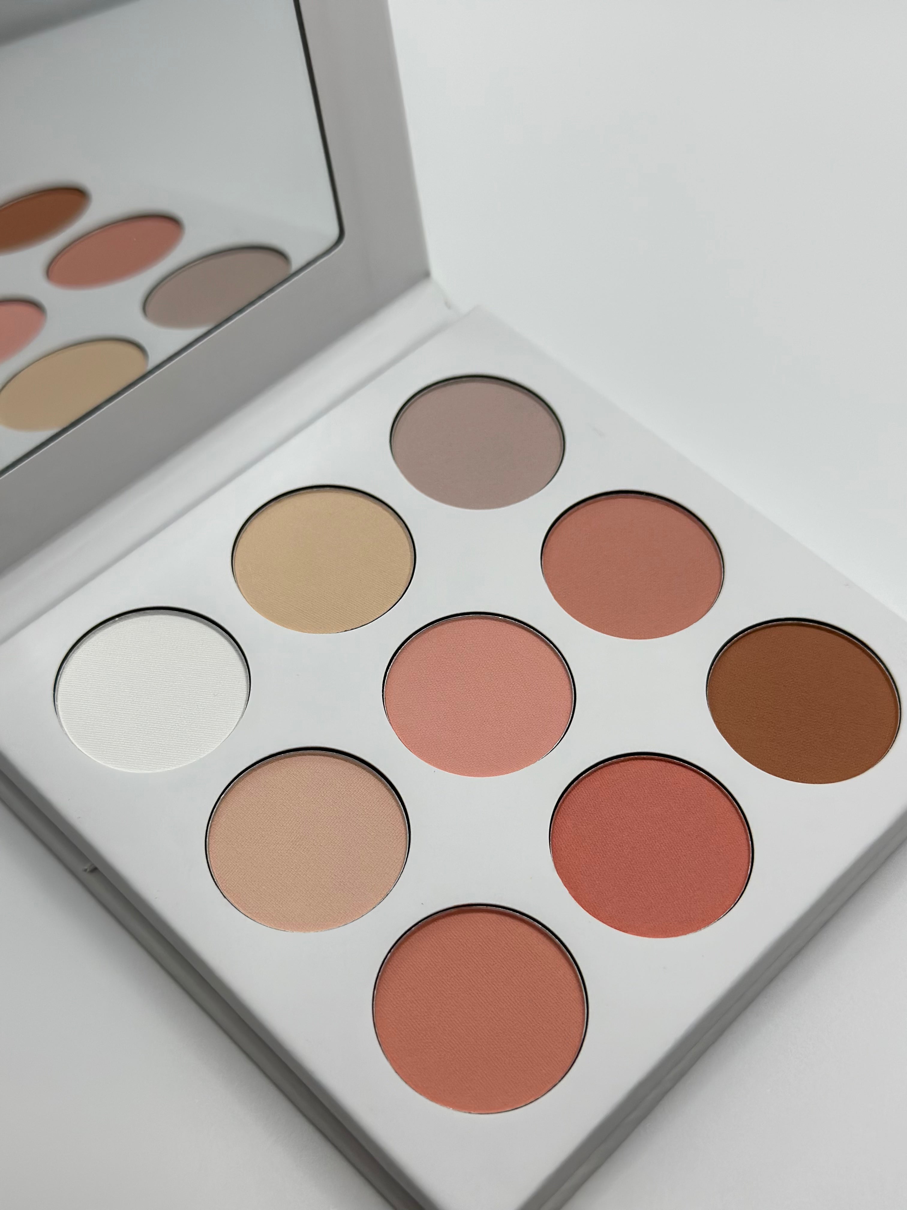Velours Intense by MW - Eyeshadow Palette